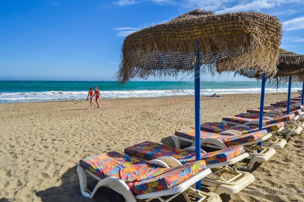 Apartamento Andalucía - A 100 metros de la playa - Piscina - EXCELENTE CONEXIÓN WIFI Benalmádena Exterior foto